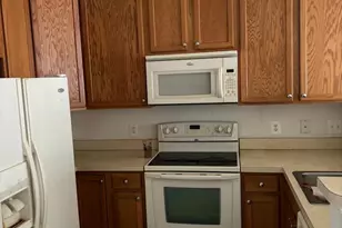 2801 Forest Run Dr, District Heights, MD 20747 - Photo 2