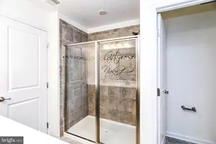 5608 Glover Park Dr, Upper Marlboro, MD 20772 - Photo 14