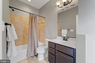 514 Overlook Park Dr, National Harbor, MD 20745 - Photo 26