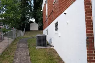 121 69th St, Capitol Heights, MD 20743 - Photo 12