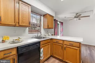 1008 Hanbury Ct, Capitol Heights, MD 20743 - Photo 18