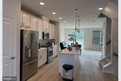 6063 Soho Way, Hyattsville, MD 20782 - Photo 4