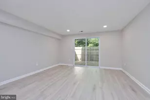 1842 Dutch Village, Landover, MD 20785 - Photo 14