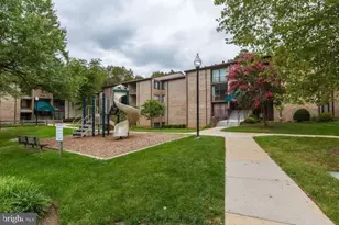 7706 Hanover Pkwy, Greenbelt, MD 20770 - Photo 2