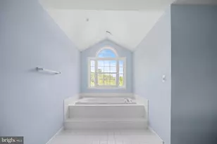 11310 Strawberry Glenn Ln, Glenn Dale, MD 20769 - Photo 42