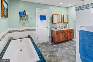 12128 Long Ridge Ln, Bowie, MD 20715 - Photo 20