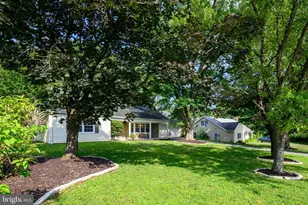 12128 Long Ridge Ln, Bowie, MD 20715 - Photo 2