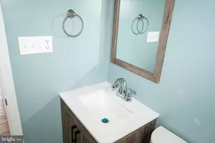 8300 Cathedral, New Carrollton, MD 20784 - Photo 38