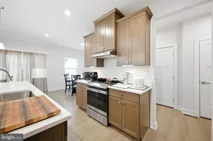 15513 Twin River Cir, Bowie, MD 20716 - Photo 6