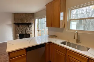 6901 Woodstream Ln, Lanham, MD 20706 - Photo 10