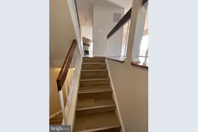 6901 Woodstream Lane, Lanham, MD 20706 - Photo 2