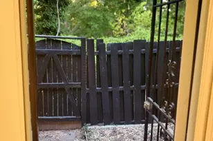 1909 Dutch Village Dr, Hyattsville, MD 20785 - Photo 26