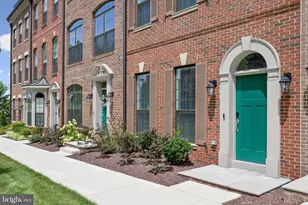 607 Skiff Wy, Oxon Hill, MD 20745 - Photo 2