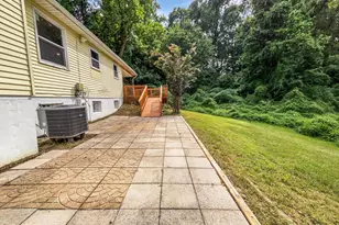 1715 Calais Ct, Oxon Hill, MD 20745 - Photo 8