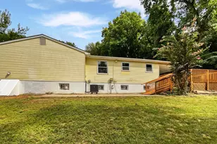 1715 Calais Ct, Oxon Hill, MD 20745 - Photo 26