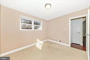 8109 Riggs Rd, Hyattsville, MD 20783 - Photo 16