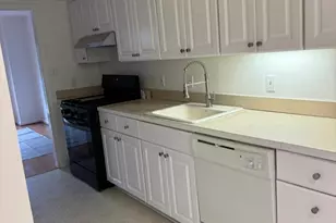 5944 Westchester Park Dr, College Park, MD 20740 - Photo 6