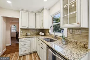 4012 Beechwood Rd, University Park, MD 20782 - Photo 12