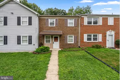 12528 Woodstock Drive E, Upper Marlboro, MD 20772 - Photo 2