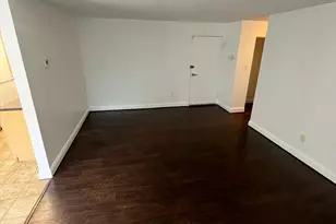 5601 Parker House Terrace, Hyattsville, MD 20782 - Photo 4