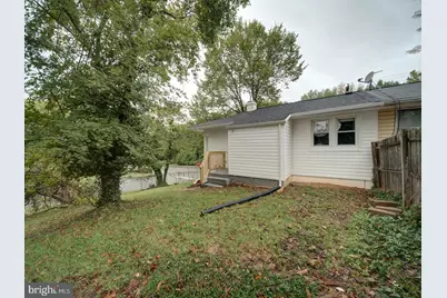 8001 Barlowe Road, Landover, MD 20785 - Photo 6