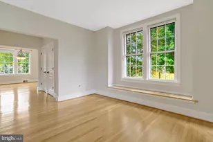 7906 Esther Dr, Oxon Hill, MD 20745 - Photo 8