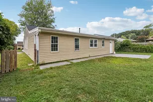 7100 Southlawn Dr, Oxon Hill, MD 20745 - Photo 18