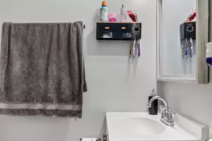 7100 Southlawn Dr, Oxon Hill, MD 20745 - Photo 12