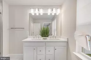 10835 Foxtrot Cir, Upper Marlboro, MD 20772 - Photo 18