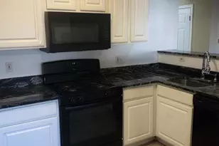 2500 Markham, Landover, MD 20785 - Photo 2