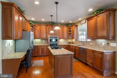 4204 Rolling Paddock Drive, Upper Marlboro, MD 20772 - Photo 8