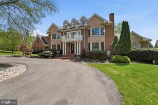 12705 Longwater Dr, Bowie, MD 20721 - Photo 2