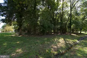 12304 Hatton Point Rd, Fort Washington, MD 20744 - Photo 1