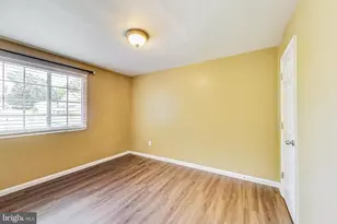 908 E Meadows Ct, Oxon Hill, MD 20745 - Photo 16