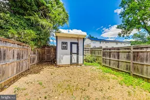 908 E Meadows Ct, Oxon Hill, MD 20745 - Photo 36