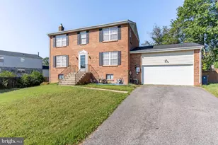 12212 Birchview Dr, Clinton, MD 20735 - Photo 2
