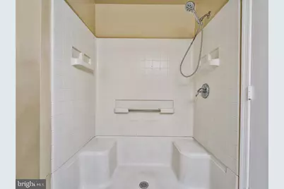 6522 Lake Park Drive #105, Greenbelt, MD 20770 - Photo 12