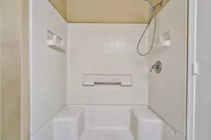 6522 Lake Park Dr, Greenbelt, MD 20770 - Photo 12