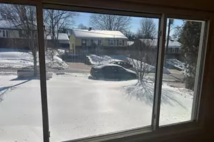 7208 Powhatan St, Lanham, MD 20706 - Photo 4