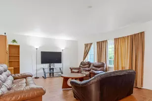 4020 Chelmont Ln, Bowie, MD 20715 - Photo 2