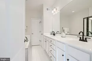 2718 Lanham Hill Cir, Upper Marlboro, MD 20774 - Photo 26