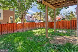 3925 Elite St, Bowie, MD 20716 - Photo 30