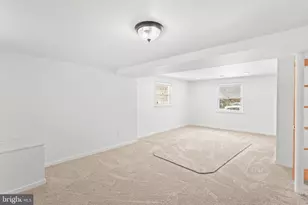 6903 Fawncrest Dr, Capitol Heights, MD 20743 - Photo 8