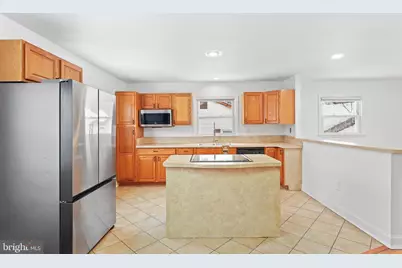 6903 Fawncrest Drive, Capitol Heights, MD 20743 - Photo 18