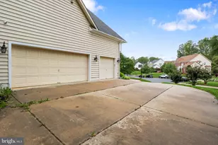 13309 Big Cedar Ln, Bowie, MD 20720 - Photo 64