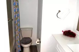 7730 Merrick Ln, Landover, MD 20785 - Photo 4