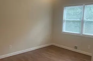 5102 Glassmanor Dr, Oxon Hill, MD 20745 - Photo 14