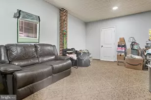 6702 Berkshire Dr, Temple Hills, MD 20748 - Photo 14