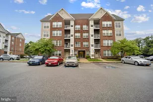 2801 Forest Run Dr, District Heights, MD 20747 - Photo 2