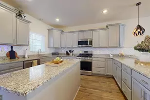 3807 Pentland Hills Dr, Upper Marlboro, MD 20774 - Photo 10